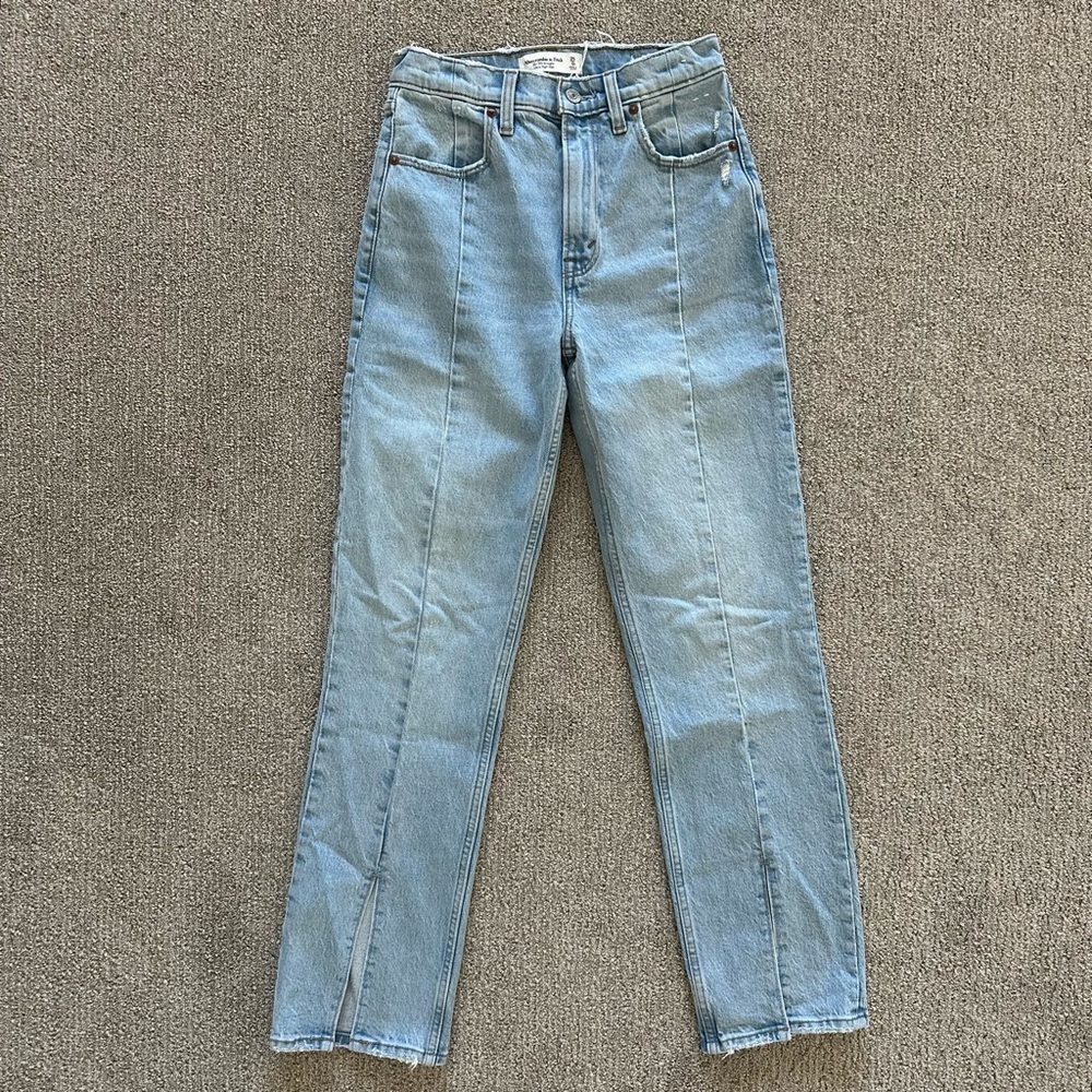 Abercrombie & Fitch The '90s Straight Ultra High Rise Jeans Size 25/0S